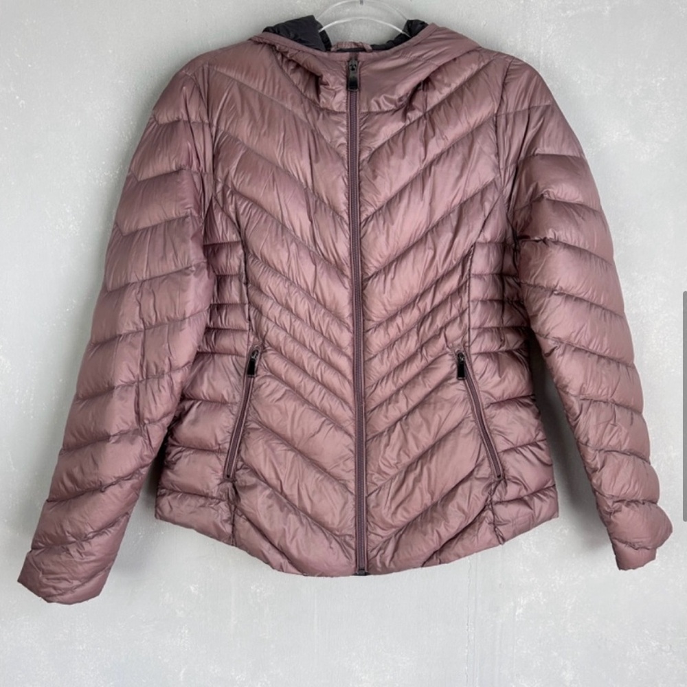 Saks Fifth Avenue women size M down feather thin puffer jacket fitted pink
